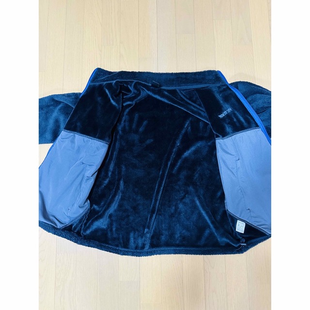 MARMOT(マーモット)のマーモット　Marmot フリースジャケット　ブラック　XLサイズ　美品 メンズのジャケット/アウター(ダウンジャケット)の商品写真