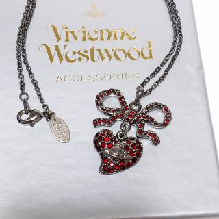 ヴィヴィアンウエストウッド(Vivienne Westwood)のvivienne westwood ディアマンテ ハート ＆ リボン ネックレス(ネックレス)