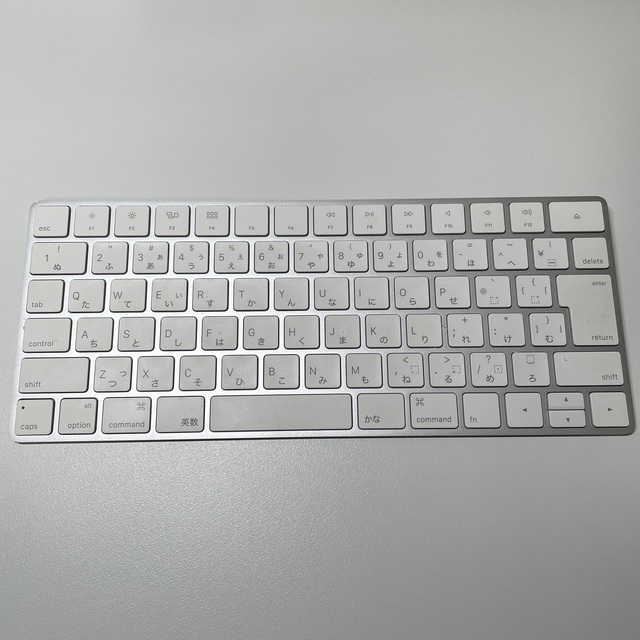 Apple(アップル)のApple【純正】Magic Keyboard (日本語配列) MLA22J/A スマホ/家電/カメラのPC/タブレット(PC周辺機器)の商品写真