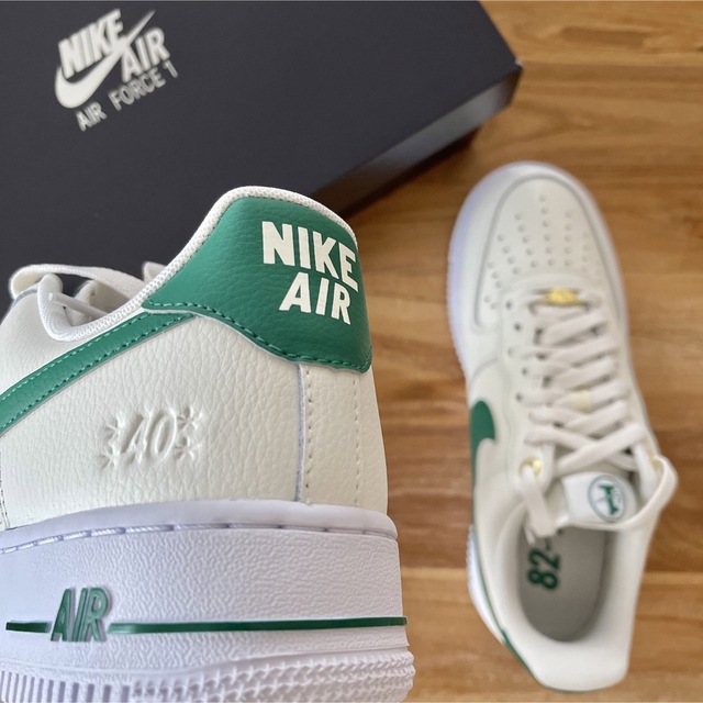 NIKE(ナイキ)の23.0㎝ NIKE エアフォース1 07 SE ナイキ AIRFORCE1 レディースの靴/シューズ(スニーカー)の商品写真