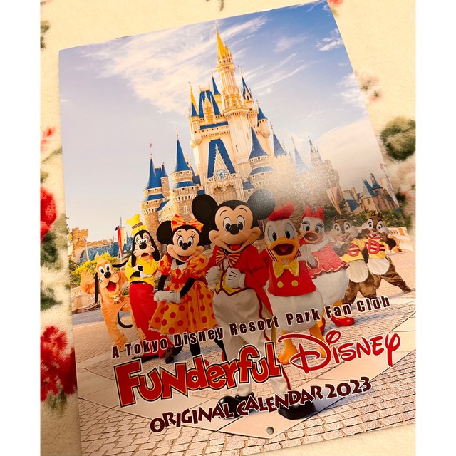 Disney(ディズニー)の2023 ファンダブルディズニー　カレンダー インテリア/住まい/日用品の文房具(カレンダー/スケジュール)の商品写真