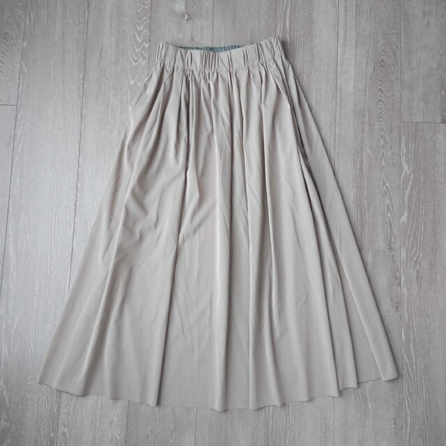 美品　ルクールブラン　リバーシブルタフタギャザースカート レディースのスカート(ロングスカート)の商品写真