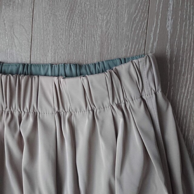 美品　ルクールブラン　リバーシブルタフタギャザースカート レディースのスカート(ロングスカート)の商品写真