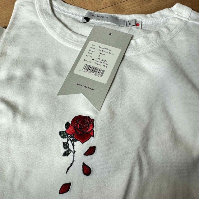 rehacer(レアセル)の【完売】rehacer Tシャツ The bloom rose メンズのトップス(Tシャツ/カットソー(半袖/袖なし))の商品写真
