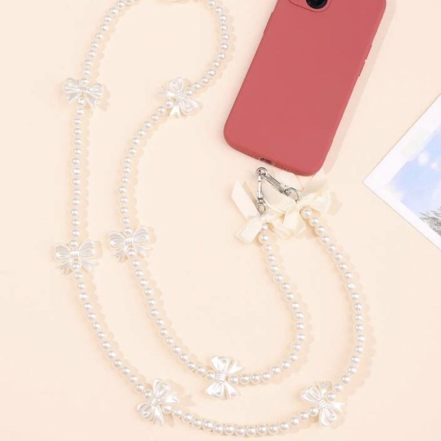 リボン❤︎リボン❤︎ラブリー携帯ショルダー！プレート付き スマホ/家電/カメラのスマホアクセサリー(ネックストラップ)の商品写真