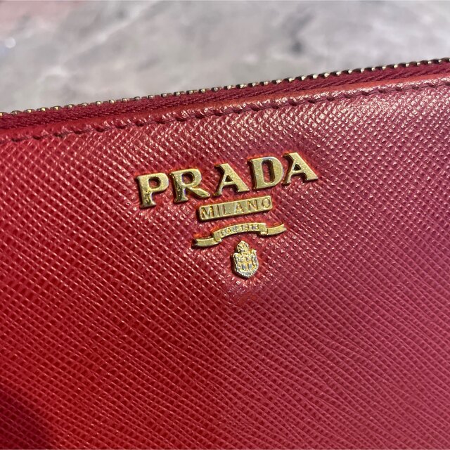 PRADA(プラダ)のプラダ　長財布　サフィアーノ　レッド　赤 レディースのファッション小物(財布)の商品写真