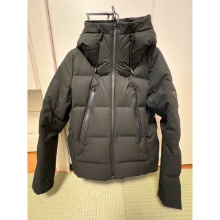 デサント(DESCENTE)の今期モデル デサント 水沢ダウンジャケット マウンテニア BK ブラック(ダウンジャケット)