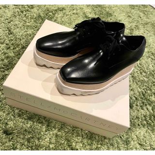 ステラマッカートニー(Stella McCartney)の美品　ステラマッカートニー　エリスプラットフォーム　ブラック(ローファー/革靴)