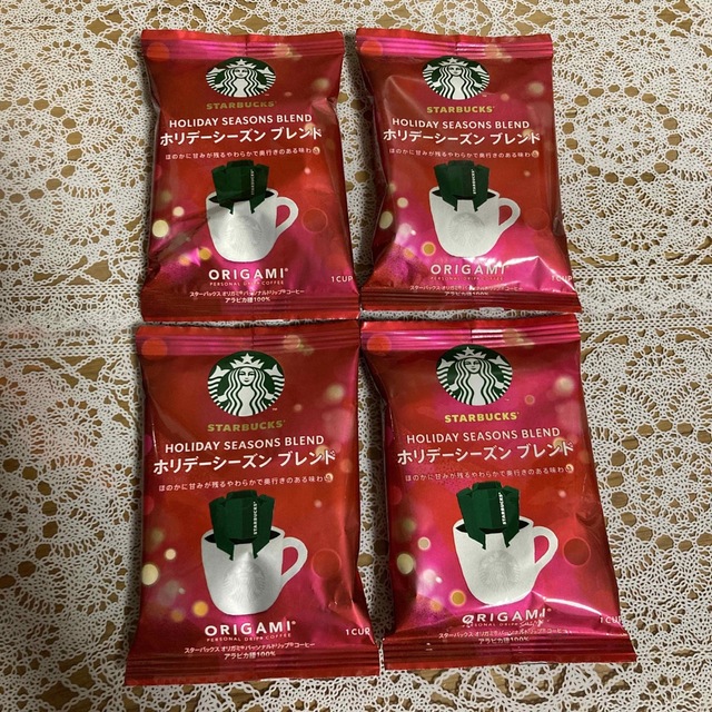 Starbucks Coffee(スターバックスコーヒー)のスターバックス　ホリデーシーズンブレンド 食品/飲料/酒の飲料(コーヒー)の商品写真