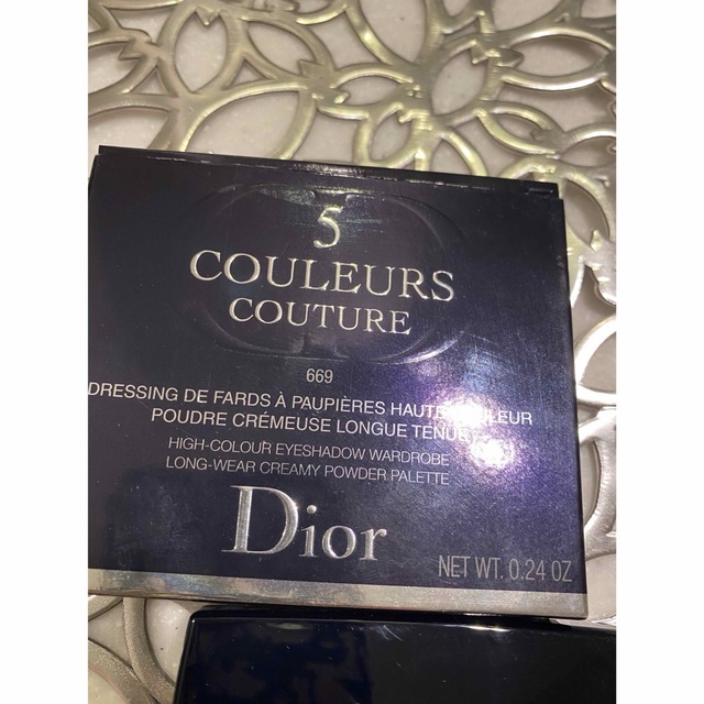 Christian Dior(クリスチャンディオール)のディオール　アイシャドウ　サンククルール669 コスメ/美容のベースメイク/化粧品(アイシャドウ)の商品写真