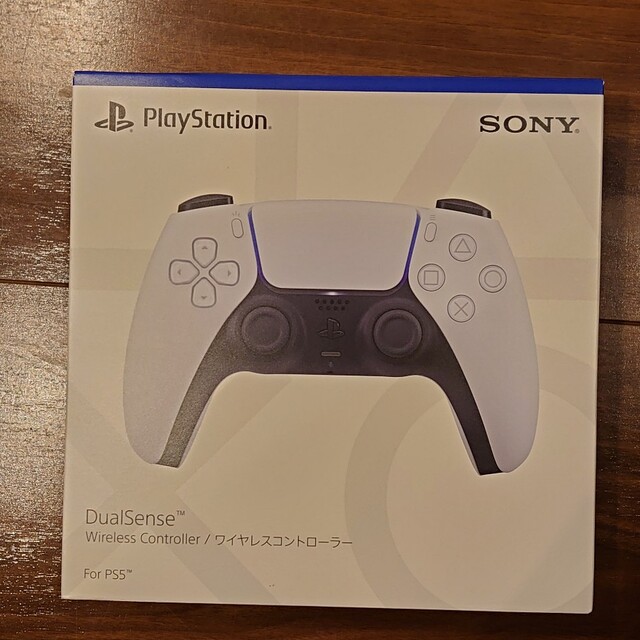 PlayStation(プレイステーション)のDualSense ワイヤレスコントローラー [CFI-ZCT1J] エンタメ/ホビーのゲームソフト/ゲーム機本体(家庭用ゲーム機本体)の商品写真