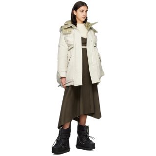 サカイ(sacai)のsacai ダウンコート　(ダウンコート)