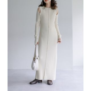 mystic - 新品未使用☆mystic カットアウトニットワンピースの通販 by mystic - 新品未使用☆mystic カットアウトニットワンピースの通販 by