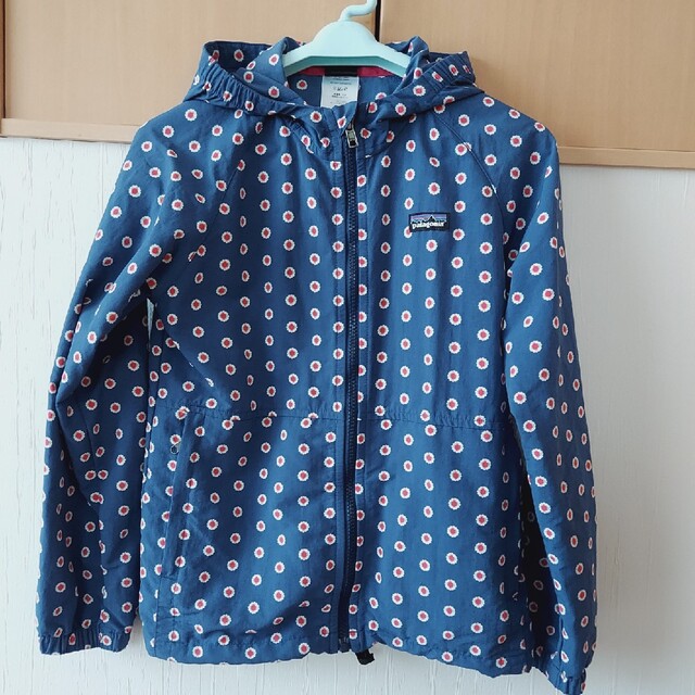 patagonia(パタゴニア)のpatagonia　ナイロンジャケット　Kids　Mサイズ キッズ/ベビー/マタニティのキッズ服女の子用(90cm~)(ジャケット/上着)の商品写真