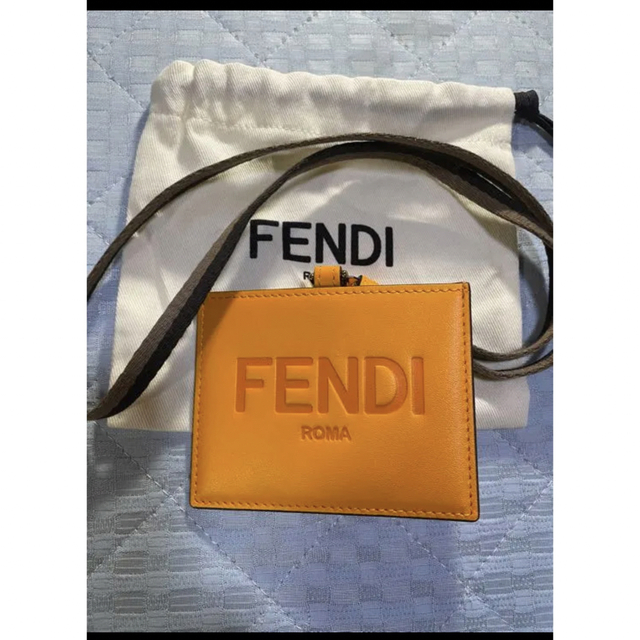日本買い 【新品未使用】FENDI カードケース ネームホルダー 日本限定 