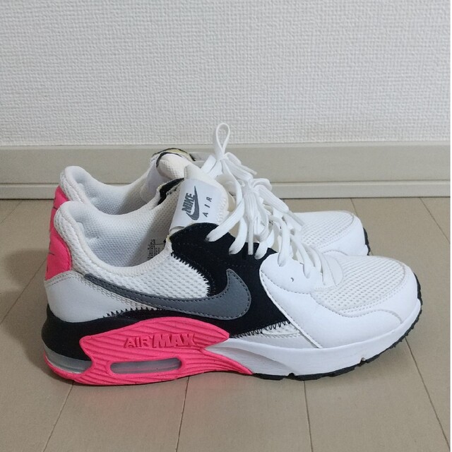 NIKEエアマックス 23.5cmスニーカー 4