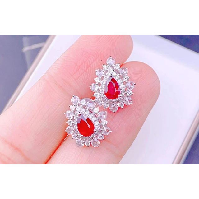スーパーセール超特価 ⭐天然 ルビー ダイヤモンド ピアス k18 1.06ct
