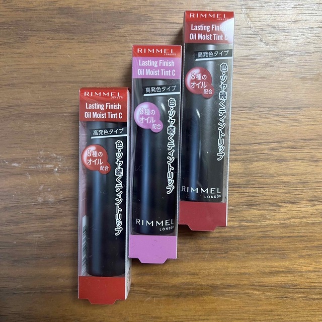 RIMMEL(リンメル)の【新品未開封・箱付き】RIMMEL リンメル 新作 ティントリップ コスメ/美容のベースメイク/化粧品(口紅)の商品写真