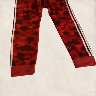 A BATHING APE - 希少完売品✨Bape x adidas レッドカモジャージパンツ