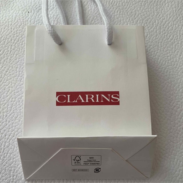 CLARINS(クラランス)のクラランス　clarins ショップ袋　箱　リップ　ショッパー　紙袋 レディースのバッグ(ショップ袋)の商品写真