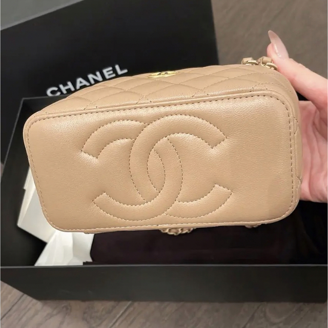 CHANEL(シャネル)の【最終値下げ‼️】CHANEL バニティショルダーバッグ2022AW レディースのバッグ(ショルダーバッグ)の商品写真