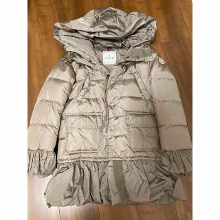 MONCLER - モンクレール Sacai SERRE フリル ダウンコートの通販|ラクマ