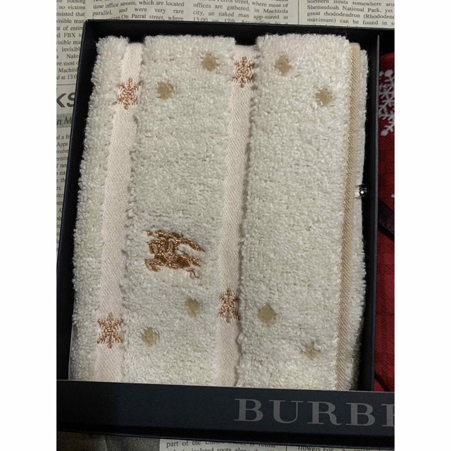 BURBERRY(バーバリー)のバーバリーハンカチギフトセット レディースのファッション小物(ハンカチ)の商品写真