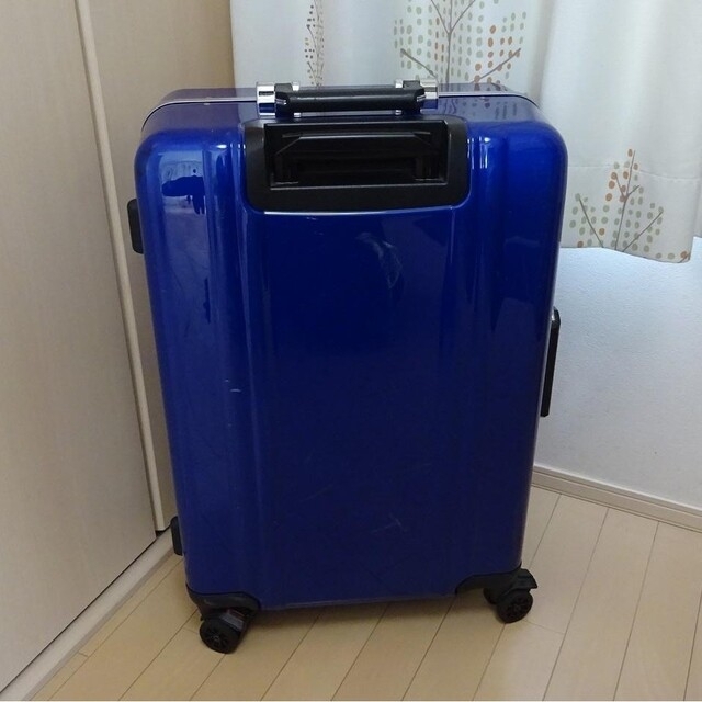 ZERO HALLIBURTON(ゼロハリバートン)のゼロハリバートン スーツケース ブルー 80563 56L キャリーケース 中古 メンズのバッグ(トラベルバッグ/スーツケース)の商品写真