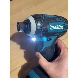 マキタ(Makita)のマキタ インパクトドライバ  TD149D 18v(工具/メンテナンス)