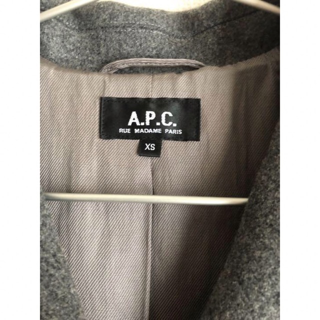 A.P.C(アーペーセー)のAPC ウール　グレー　コート レディースのジャケット/アウター(ロングコート)の商品写真