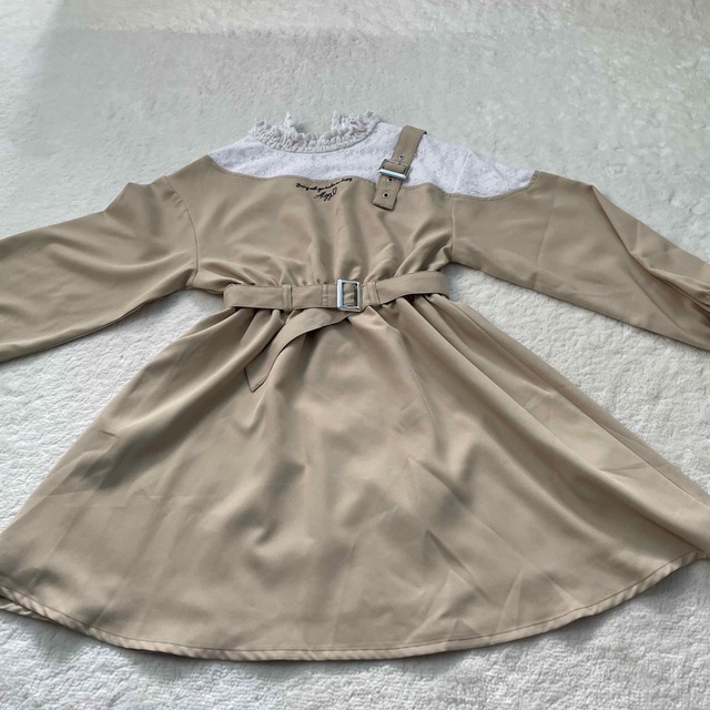 ALGY(アルジー)のALGY ワンピース　140 130 ベージュ　レース　女児　小学生 キッズ/ベビー/マタニティのキッズ服女の子用(90cm~)(ワンピース)の商品写真