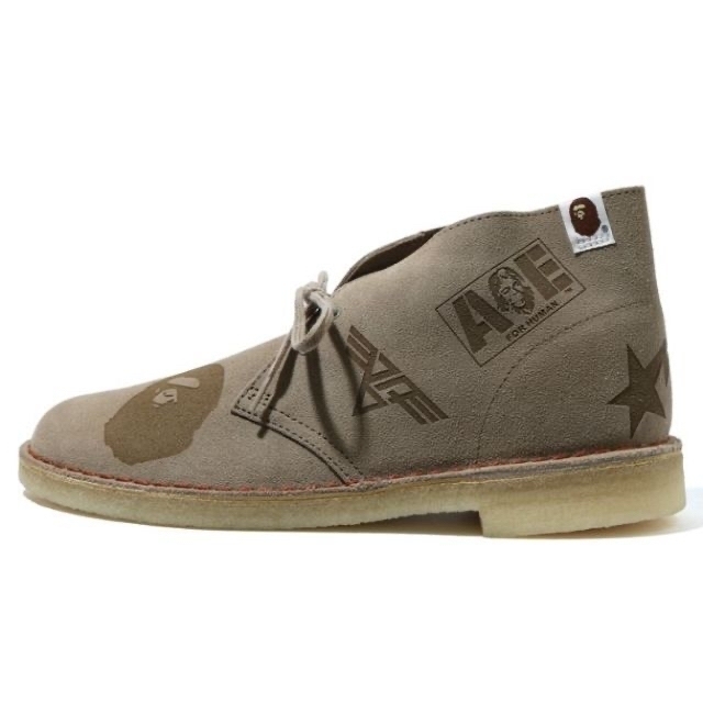 新品A BATHING APE® × CLARKS DESERT BOOTS