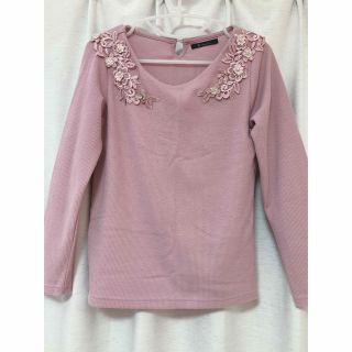 アベイル(Avail)のちょく様専用　アベイル　rag out 襟元華やか　長袖トップス　ビジュー(カットソー(長袖/七分))