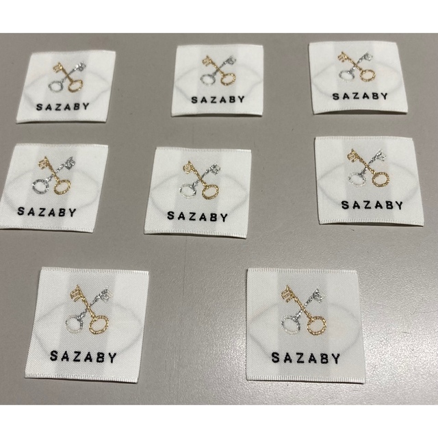 SAZABY(サザビー)の★新品★★SAZABY ★サザビー★ブランドネームのタグ★バッグ用？洋服用？不明 レディースのバッグ(その他)の商品写真