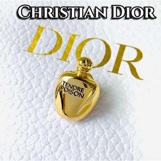 クリスチャンディオール(Christian Dior)の✨ディオル✨ブローチ　ピンバッジ　Dior 香水型(ブローチ/コサージュ)