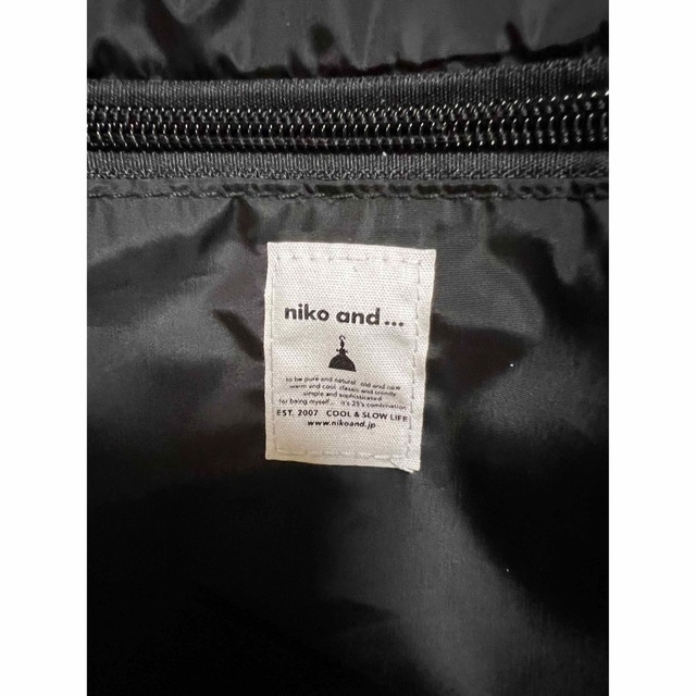 Nico and… 黒バックパック　通勤通学　カジュアル レディースのバッグ(リュック/バックパック)の商品写真