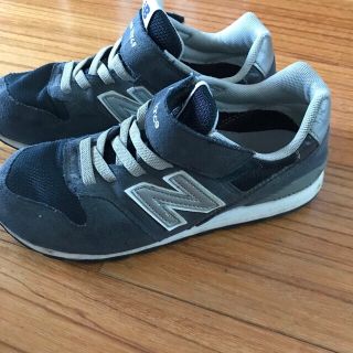 ニューバランス(New Balance)のニューバランス21.5紺色(スニーカー)