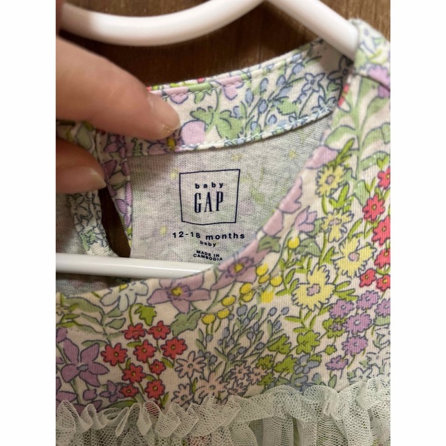 babyGAP(ベビーギャップ)の🌸GAP ベビー 花柄ワンピース🌸 キッズ/ベビー/マタニティのベビー服(~85cm)(ワンピース)の商品写真