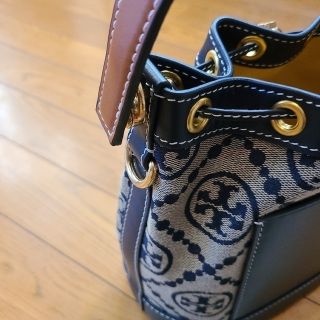 ショルダーバッグ 【新品】トリーバーチ Tモノグラム ジャカード