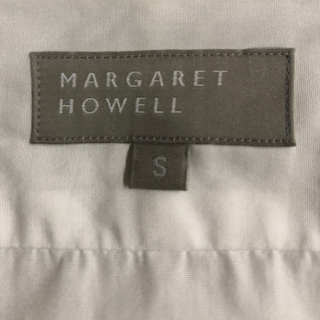 MARGARET HOWELL(マーガレットハウエル)のMARGARET HOWELL  メンズ白シャツS レディースのトップス(シャツ/ブラウス(半袖/袖なし))の商品写真