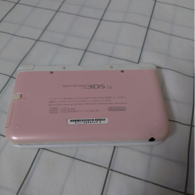 ニンテンドー3DS(ニンテンドー3DS)の「ニンテンドー3DS LL ピンク×ホワイト」 エンタメ/ホビーのゲームソフト/ゲーム機本体(携帯用ゲーム機本体)の商品写真