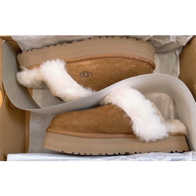 UGG AUSTRALIA(アグオーストラリア)の【入手困難】UGG　DISQUETTE Slipper 24cm レディースの靴/シューズ(サンダル)の商品写真