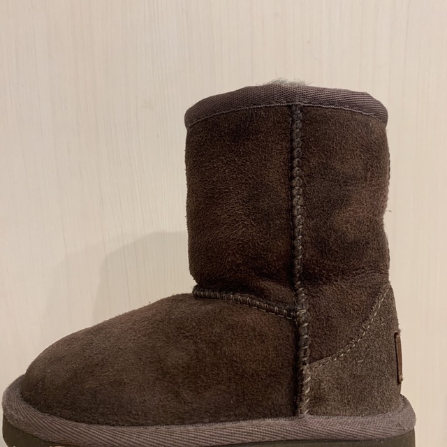 UGG(アグ)のuggブーツ キッズ/ベビー/マタニティのベビー靴/シューズ(~14cm)(ブーツ)の商品写真