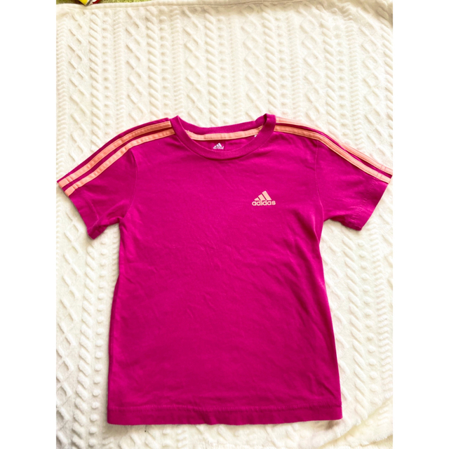 【美品】adidas Tシャツ　ピンク　100cm レディースのトップス(Tシャツ(半袖/袖なし))の商品写真