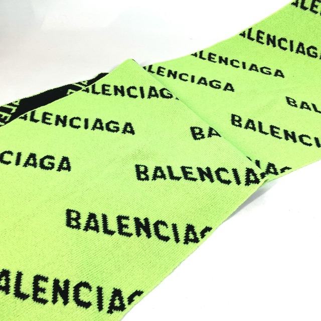 Balenciaga(バレンシアガ)のバレンシアガ BALENCIAGA スカーフ 621020 総柄 ネオンカラー マフラー ウール ブラック×ネオングリーン 新品同様 レディースのファッション小物(マフラー/ショール)の商品写真