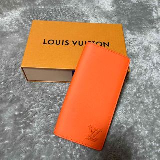 ルイヴィトン(LOUIS VUITTON)のVUITTON財布(長財布)