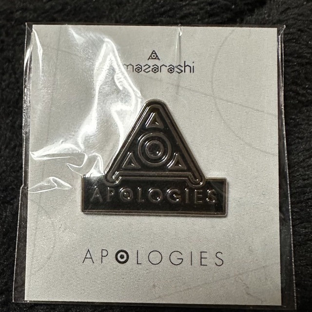 amazarashi 限定ピンバッジ APOLOGIES エンタメ/ホビーのCD(ポップス/ロック(邦楽))の商品写真