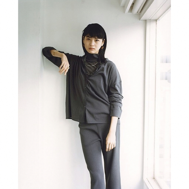 Wai (ワイ)  knit shirt   野尻美穂