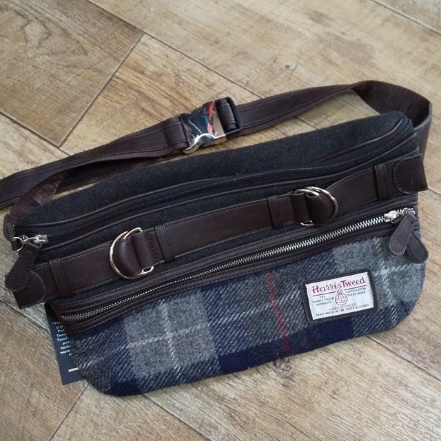 Harris Tweed(ハリスツイード)の最安値新品ハリスツイードボディーバッグ メンズのバッグ(ボディーバッグ)の商品写真