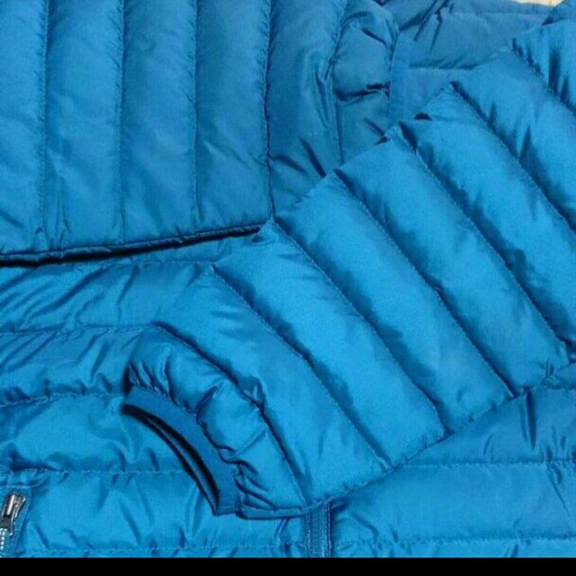 patagonia(パタゴニア)のパタゴニア ダウンセーター 5tブルーグリーンpatagonia 110 115 キッズ/ベビー/マタニティのキッズ服男の子用(90cm~)(ジャケット/上着)の商品写真